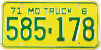 1971 Missouri truck license plate grading very good plus